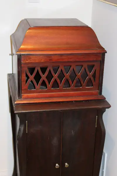 Antique Record Player, see photos for description, working order, stand is included in the sale $150...