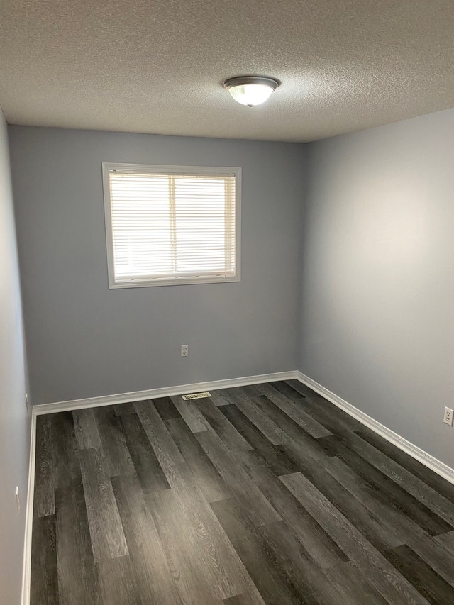 Room for Rent Barrie North End Room Rentals & Roommates Barrie