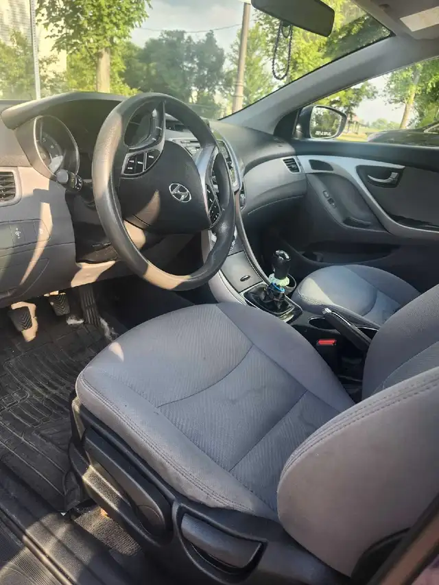 For Sale: Hyundai Elantra – Great Condition! in Cars & Trucks in City of Montréal - Image 7