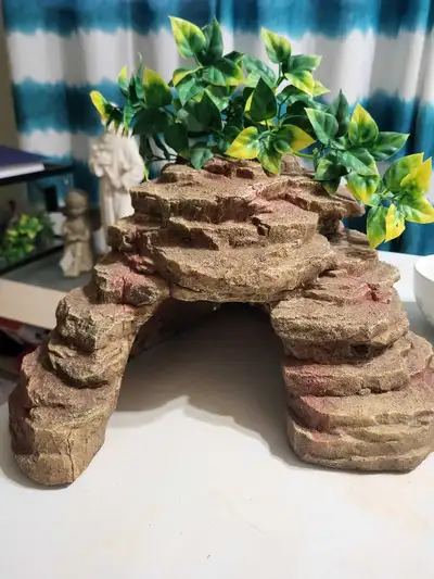Large aquarium /reptile hiding cave and fake plants, View more