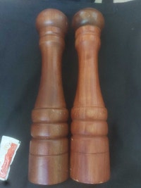 Large Salt & Pepper Shakers City of Toronto Toronto (GTA) Preview