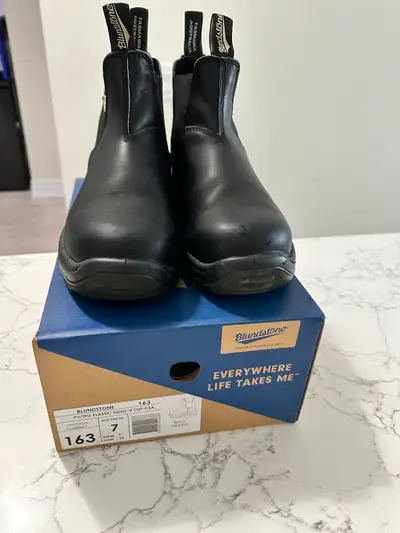 Blundstone Safety Boots - CSA Green patch, View more