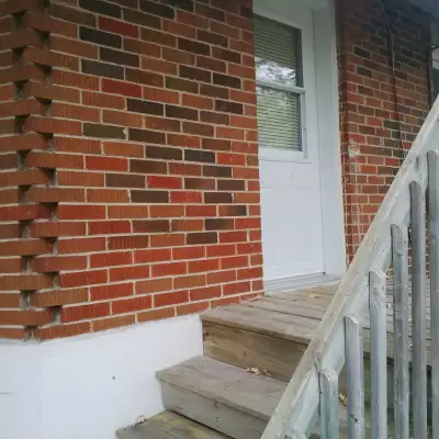 Description have for rent a fully furnished and sunny bachelor with a private shower and a toilet in...