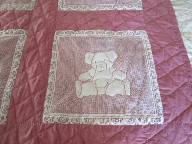 Beautiful Hand Done Baby Quilt in Multi-item in New Glasgow - Image 2