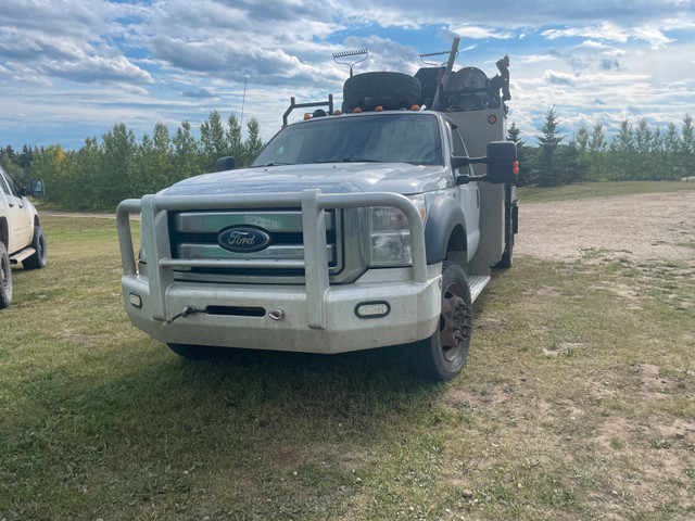2015 F550 picker truck in Cars & Trucks in Grande Prairie - Image 2