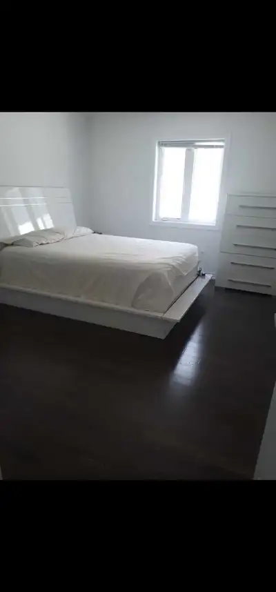 This clean room is available as soon as possible. Comes furnished and have a washroom shared by only...