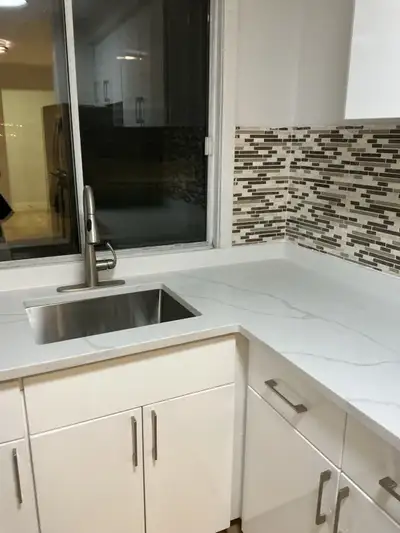 Svp regardez mon Facebook Market Place mon nom est Angelle Skyrel et je travaille pour plusieurs pro...