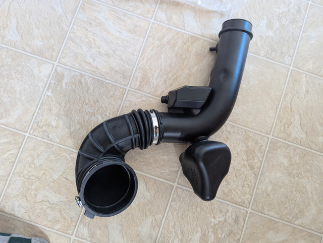 2014-2021 Ram PromasterClean Air Duct 68190498AB in Engine & Engine Parts in Kitchener / Waterloo - Image 4