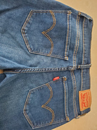Ladies Levi's 710 super skinny jeans size 26