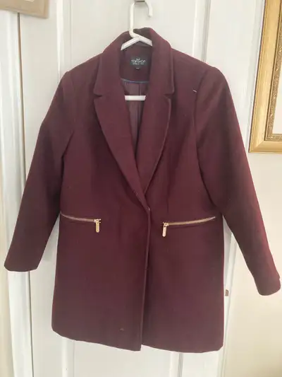 Manteau top shop, 6US Bourgogne, en excellent état, très chic et chaud Montréal