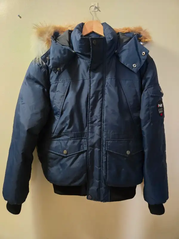 Pajar Trudeau winter down puffer bomber jacket coat in Men's in Kingston - Image 2