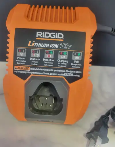 RIDGID 12V CHARGER R86049, View more
