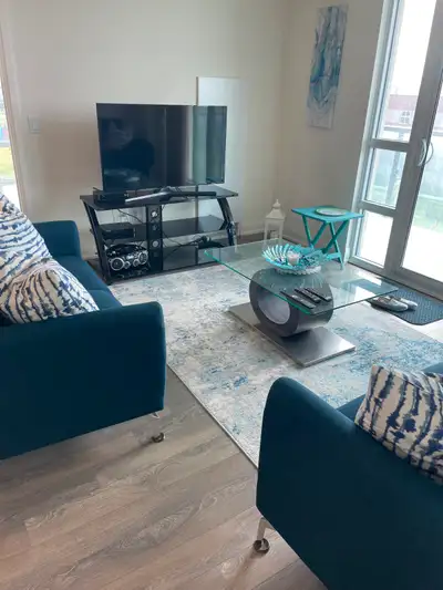 Modern bright and spacious condo unit like new, facing west ,with 9 ft ceilings, floor to ceiling wi...