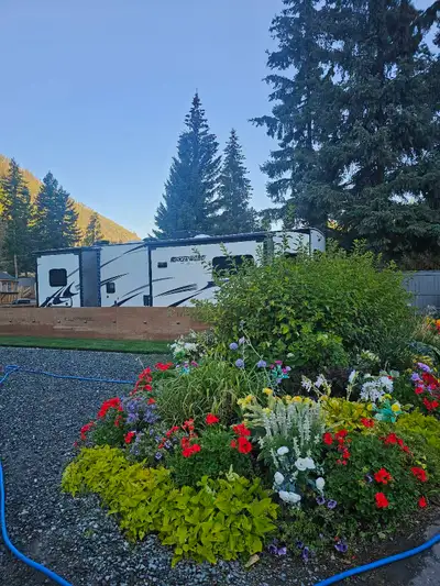 Asking $134,000 This property is just within the city limits of Cranbrook, BC. School bus service co...