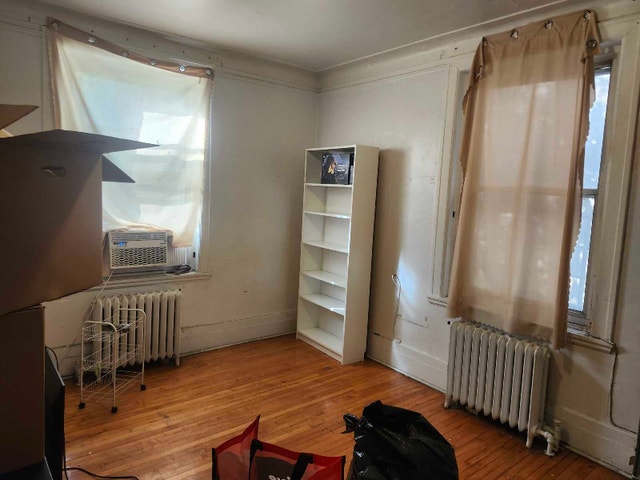 Spacious Room available in the heart of Downtown. — photo 2
