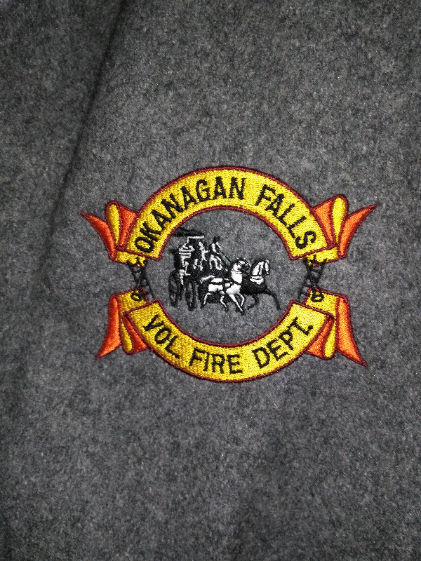FIRE DEPT FIREFIGHTER'S EMBROIDERED JACKET!  WOOL & LEATHER Size in Men's in Sunshine Coast - Image 2