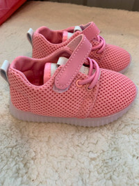 Newborn Toddler Baby Boys Girls Kids Luminous Sneakers Light Up