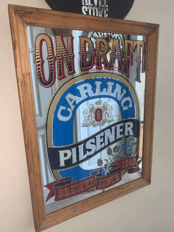 Vintage Carling Pilsner beer bar mirror sign excellent condition in Arts & Collectibles in Calgary - Image 7