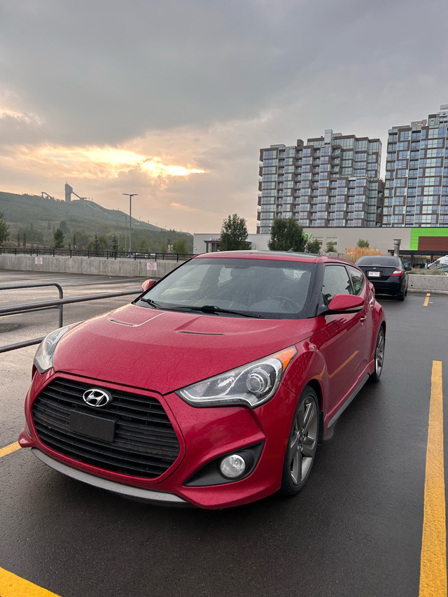 2013 Hyundai veloster in Cars & Trucks in Calgary