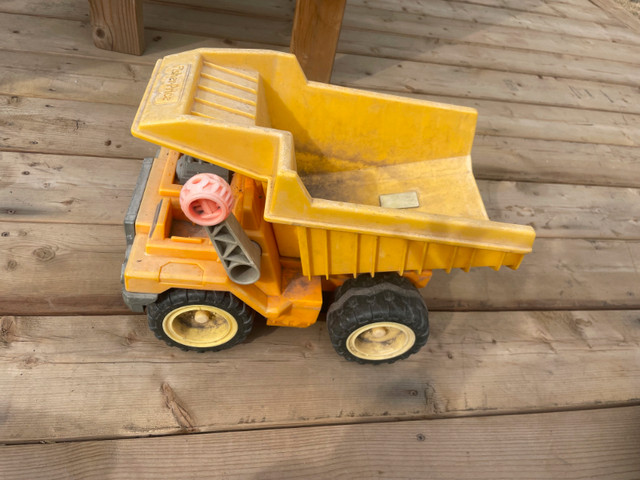 4 Dump Trucks. $5 each in Toys & Games in Edmonton - Image 4