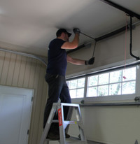 Garage Doors Installation and Repair in Oakville 647--372--5344