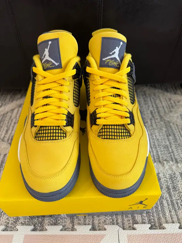 DS Brand New Air Jordan 4 Retro Lightning Sz 11 w/receipt  in Men's Shoes in Markham / York Region - Image 5