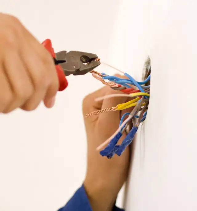 SERVICE ELECTRICIAN 514 623 6611 in Electrician in City of Montréal - Image 3