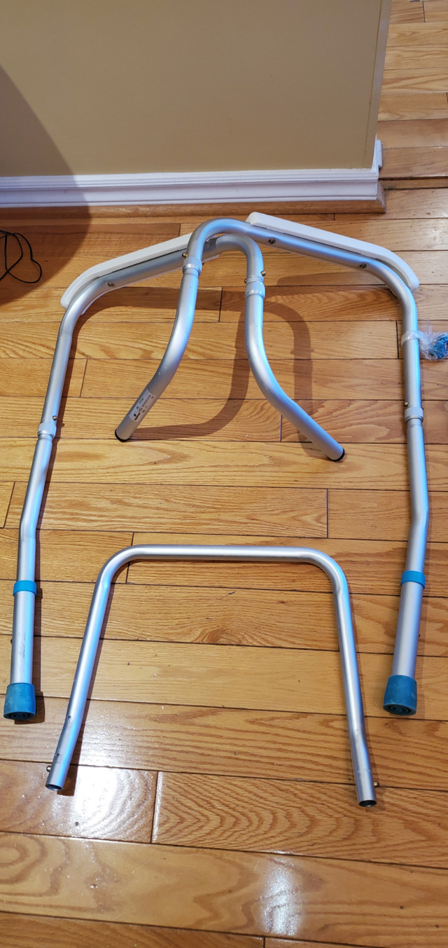 *** ALUMINUM BATHROOM SUPPORT RAILS WITH COMPATIBLE SEATING *** in Health & Special Needs in Mississauga / Peel Region - Image 4