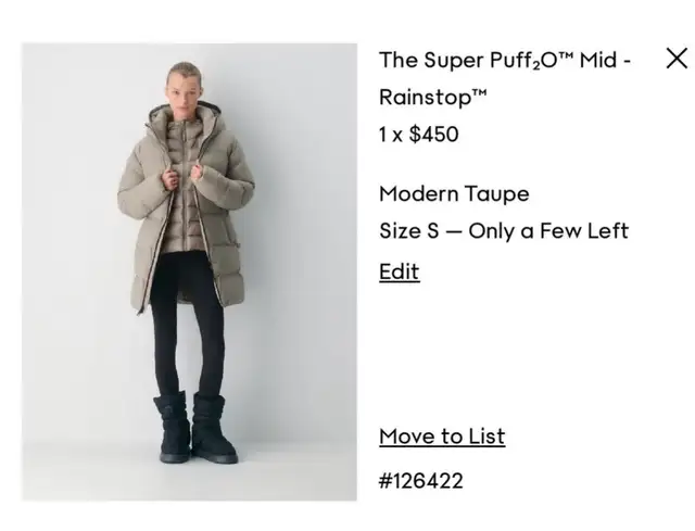 Aritzia Super Puff2O Mid Rainstop Down Jacket  in Women's - Tops & Outerwear in City of Toronto - Image 2