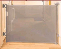 Retractable Baby Gate 55"x33" - New in box 