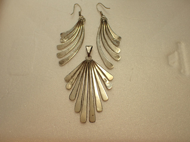 FOR SALE - Silver pendent and earrings in Jewellery & Watches in Peterborough - Image 2