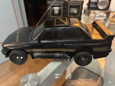 BMW 325I /M3 DE 1984 - JOUET FONCTIONNEL DANS SA BOITE ORIGINALE - TRES BONNE CONDITION POUR UN JOUE...
