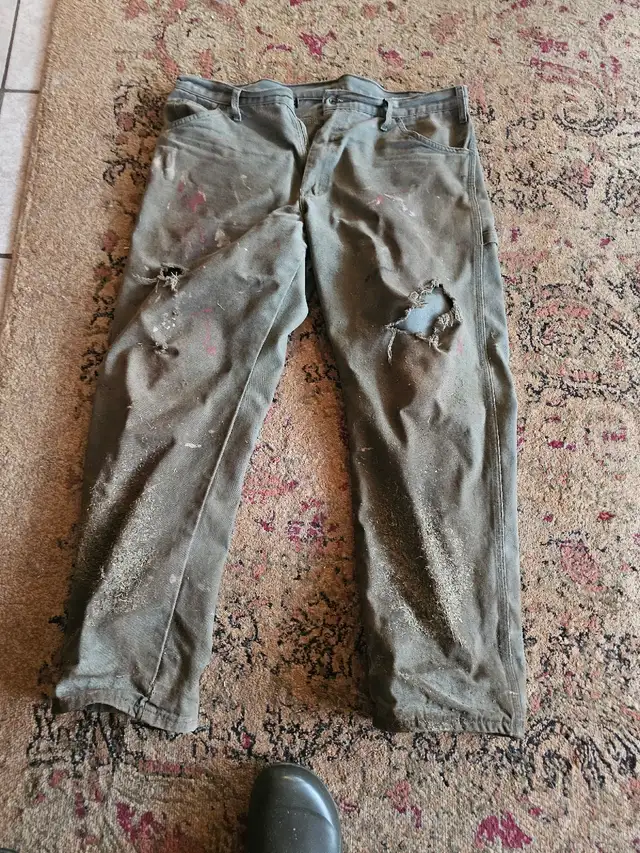 Mens carhartt pants in Men's in Thunder Bay - Image 2
