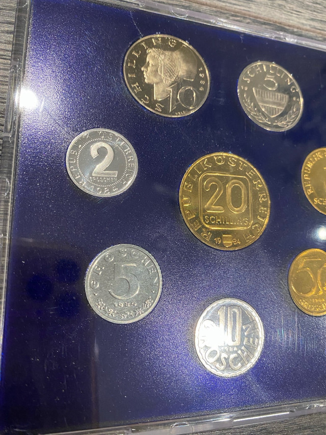 New AUSTRIA,  SET 2 GROSCHEN - 20 SCHILLING 1984 8 Proof Coins  in Arts & Collectibles in Markham / York Region - Image 2