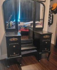 Antique Vanity Dressing Table w Tri Fold Mirror 