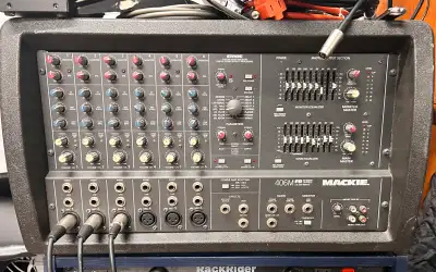 Relisting due to no shows. Ad will be pulled when sold Mackie 406m 6 channel powered mixer. 500 watt...