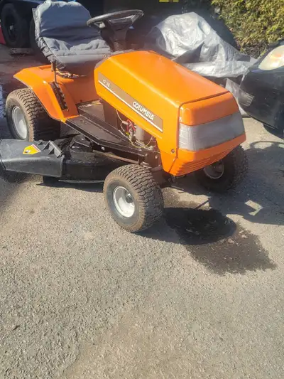 TRACTEUR À GAZON COLUMBIA 12HP / 38", View more