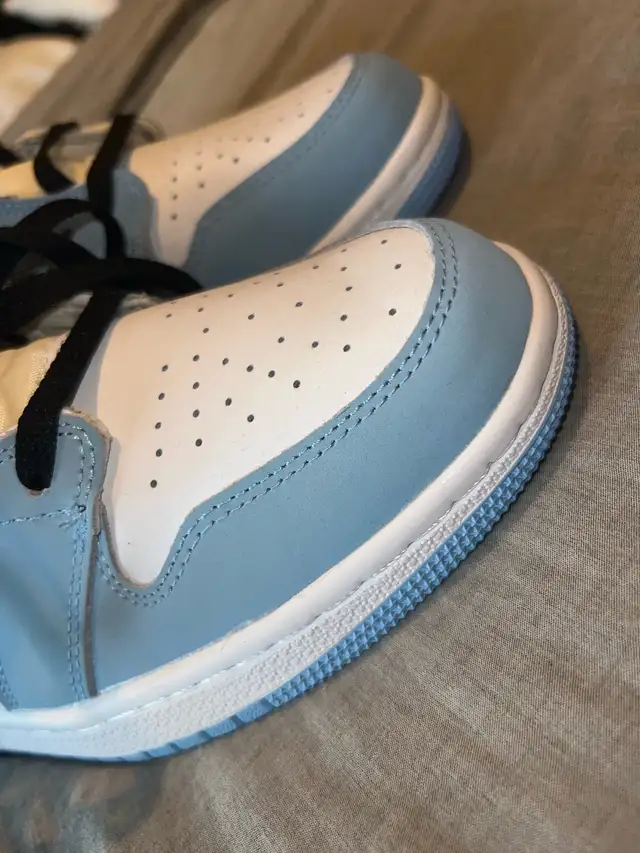 BRAND NEW Air Jordan 1 University Blue (Size US11) in Men's Shoes in Richmond - Image 5