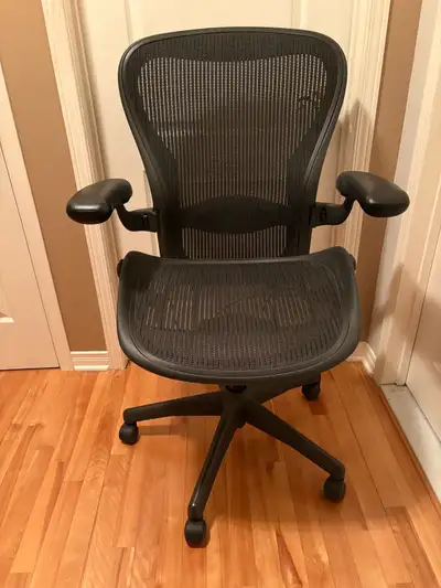chaise ergonomique herman miller aeron sizw C, View more