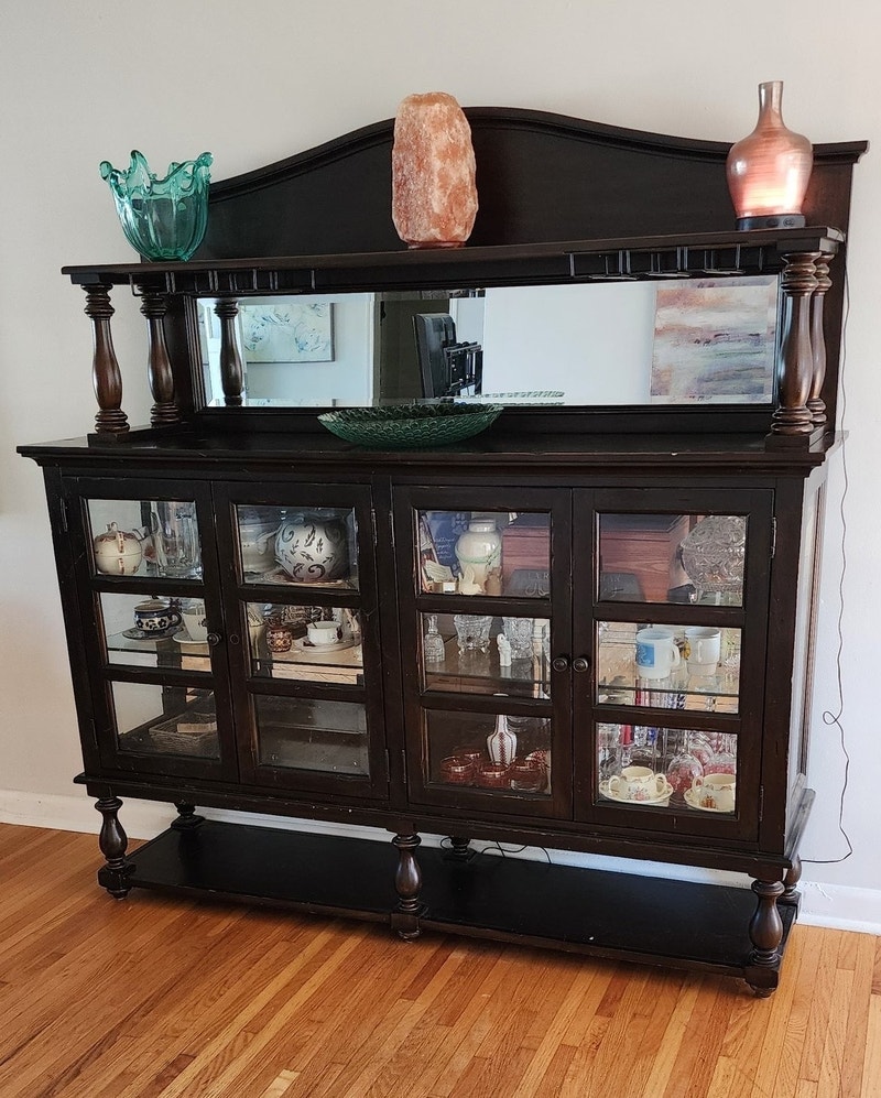 Dining room Hutch/ China Hutches & Display