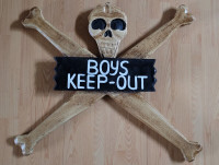 Boys Keep-Out Skull & Crossbones Wooden Door Wall Hanging Sign