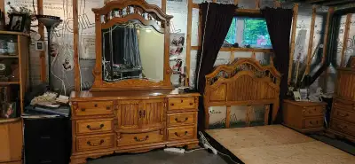Set de chambre chênes massif, View more