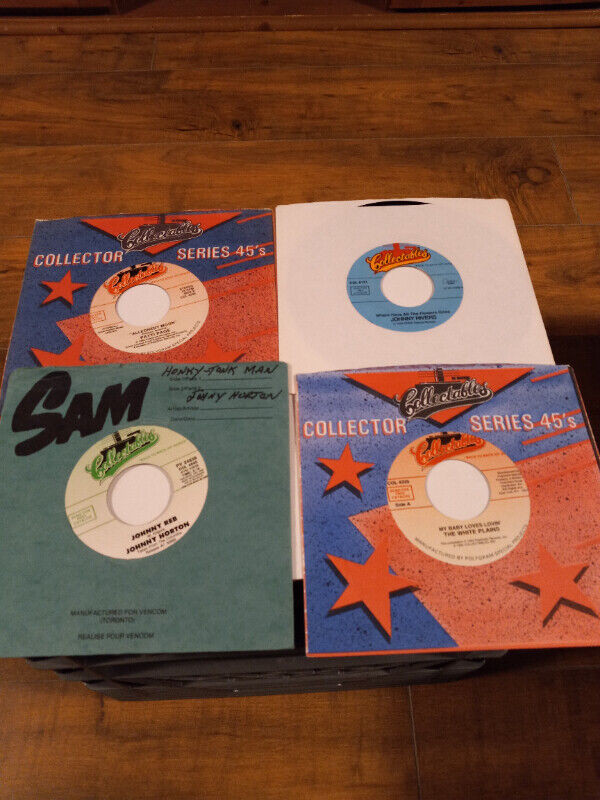 Vinyl Records 45 RPM 7 Inch R&R Collectibles Chuck Berry Lot 11 in CDs, DVDs & Blu-ray in Trenton - Image 3