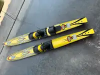Water skiis