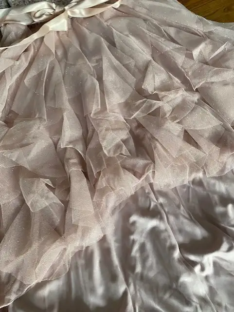 Beautiful LeChateau dress Prom Grad high-low shimmery rose S in Women's - Dresses & Skirts in Edmonton - Image 6