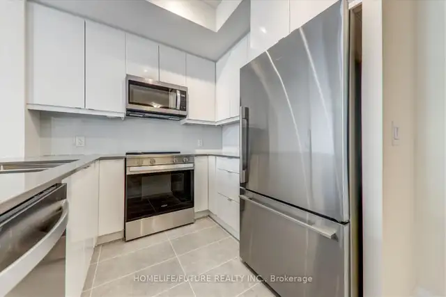 1+Den/Parking/Locker Condo for Rent in Scarborough New Building