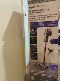 Brand new Dyson cordless vacuum cleaner