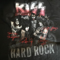 Kiss.   Hard.   Rock.   T shirt.    Xl