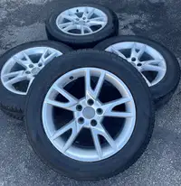 215/60/17 Audi Q3 mags / winter tires / pneus d’hiver 