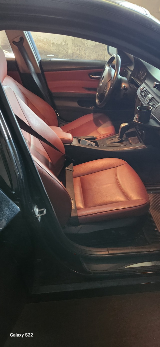 BMW, leather seats — photo 3